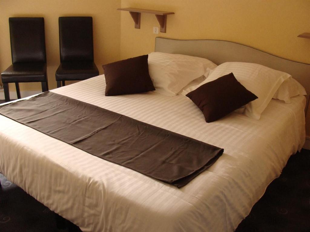 Hotel Le Flaubert Фужер Номер фото